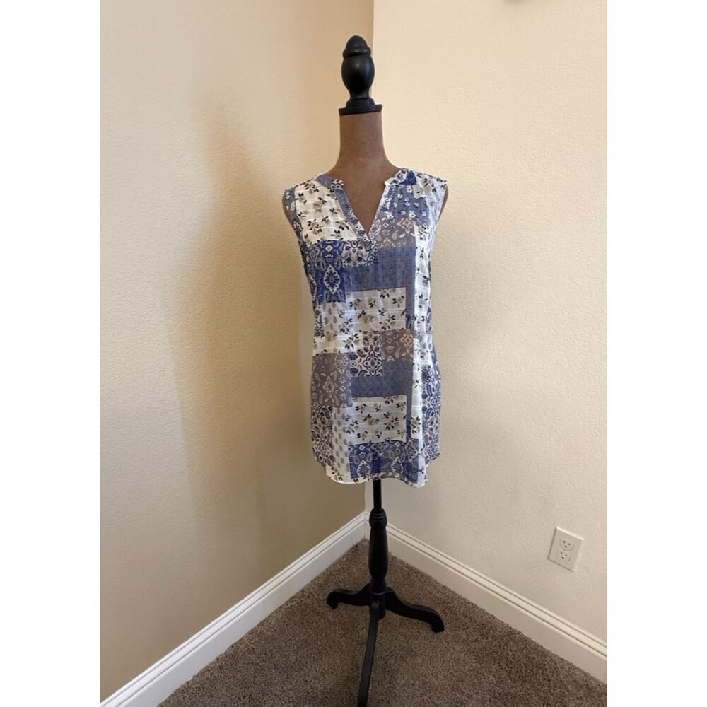 MAURICES Women's Top Size 0X Plus Blue Paisley Patchwork Metallic Thread Tank